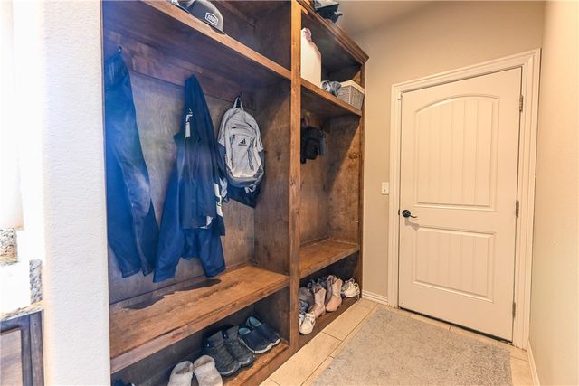 5824 W Persimmon Street, Fayetteville, AR 72704