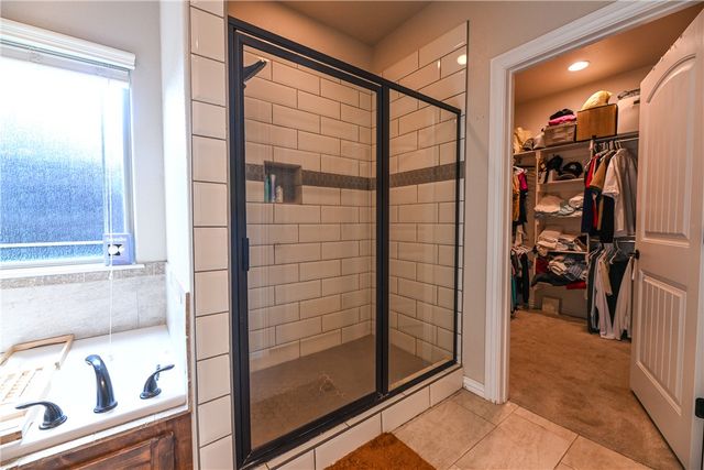 5824 W Persimmon Street, Fayetteville, AR 72704