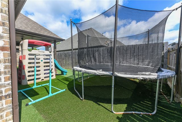 5824 W Persimmon Street, Fayetteville, AR 72704