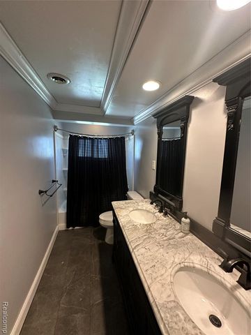 3501 Denson Drive, Sterling Heights, MI 48310