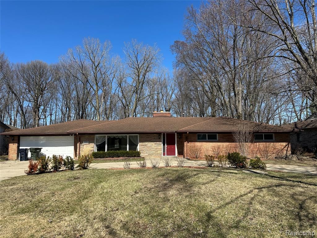 3501 Denson Drive, Sterling Heights, MI 48310