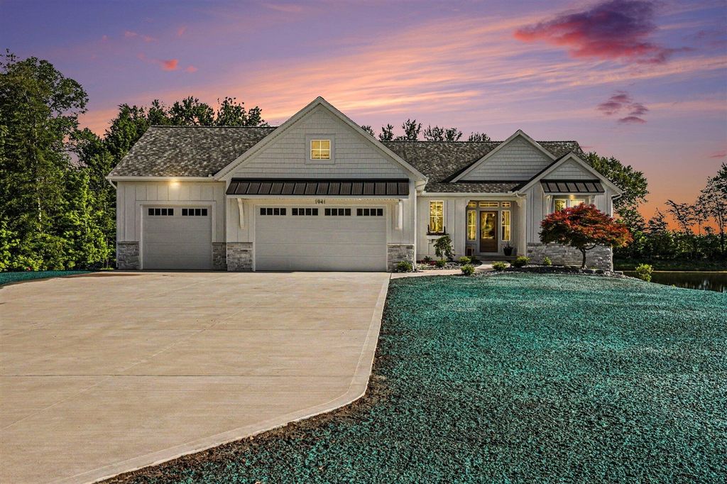 1941 Northfield Court, Byron Center, MI 49315