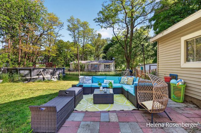 323 N Mills Street, Greenville, MI 48838