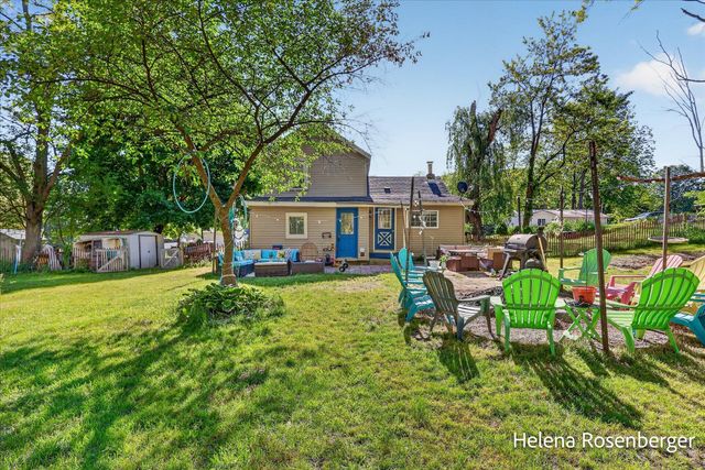323 N Mills Street, Greenville, MI 48838