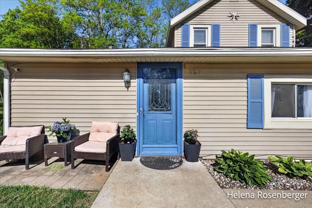 323 N Mills Street, Greenville, MI 48838