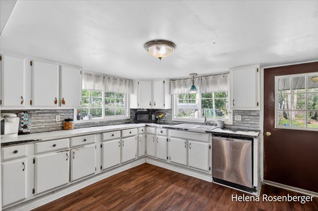 323 N Mills Street, Greenville, MI 48838