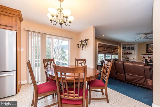 546 CLYDESDALE DR, New Hope, PA 18938