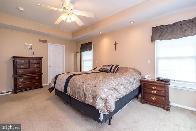 546 CLYDESDALE DR, New Hope, PA 18938