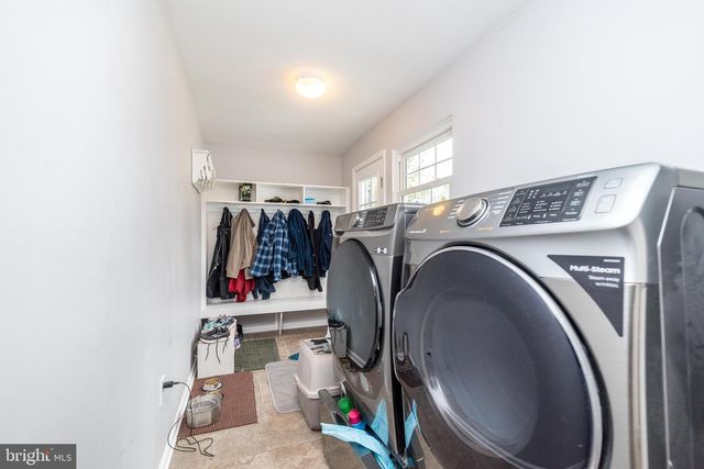 546 CLYDESDALE DR, New Hope, PA 18938