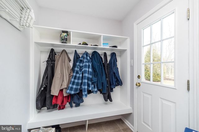 546 CLYDESDALE DR, New Hope, PA 18938