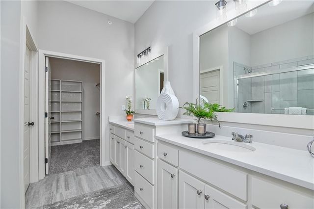 125 S Diane Drive, Olathe, KS 66061