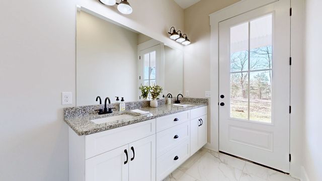 404 Bethlehem Church Rd, Shelbyville, TN 37160