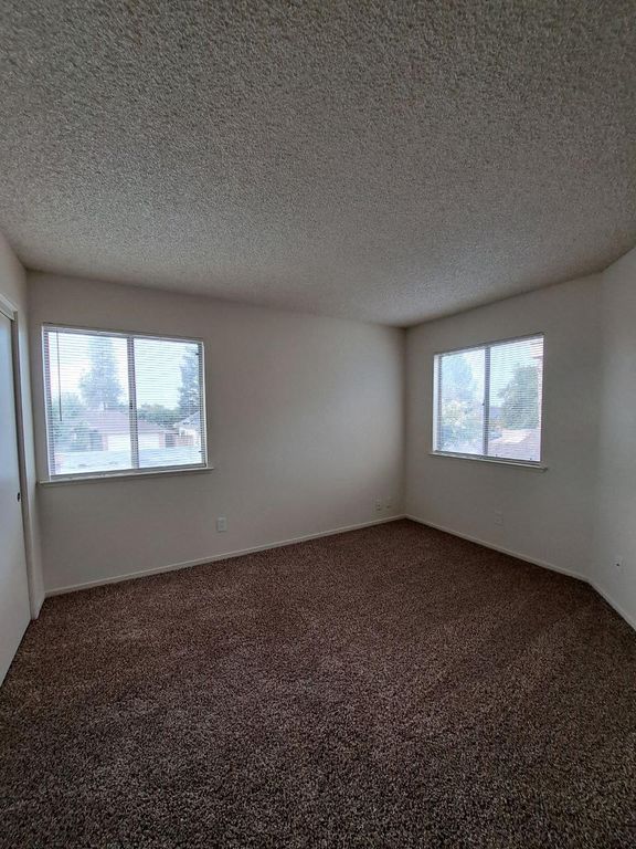 Image 17 of property listing at 3630 W Terrace Avenue, Fresno, CA 93722