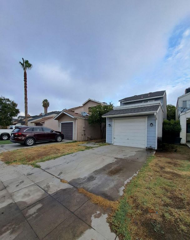 Image 2 of property listing at 3630 W Terrace Avenue, Fresno, CA 93722