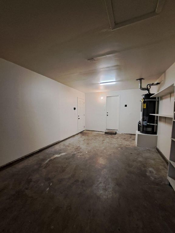 Image 25 of property listing at 3630 W Terrace Avenue, Fresno, CA 93722