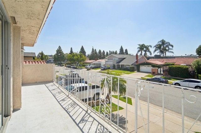 1070 Visalia, Costa Mesa, CA 92626