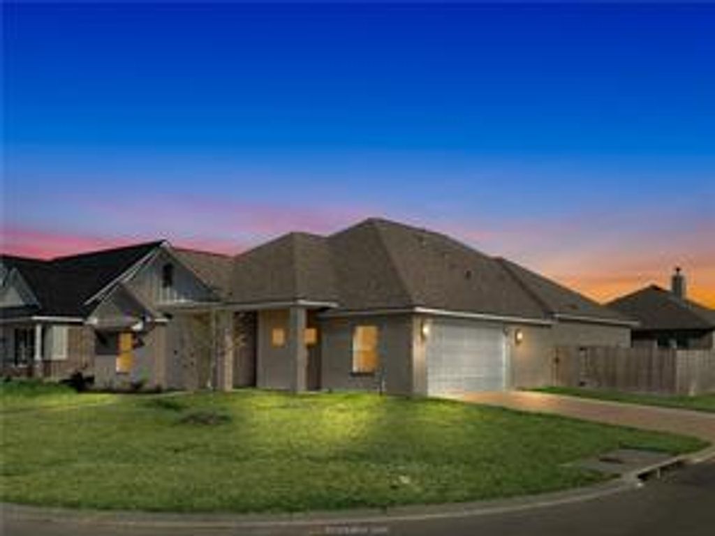 2900 Bombay Court, Bryan, TX 77808