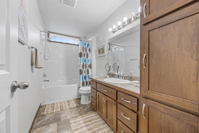 813 8th Avenue NE, Dilworth, MN 56529