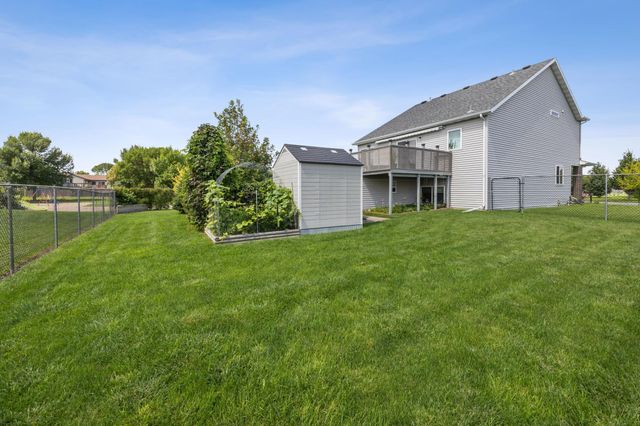 813 8th Avenue NE, Dilworth, MN 56529