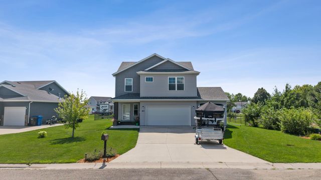 813 8th Avenue NE, Dilworth, MN 56529