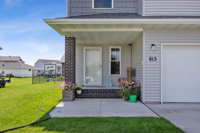 813 8th Avenue NE, Dilworth, MN 56529