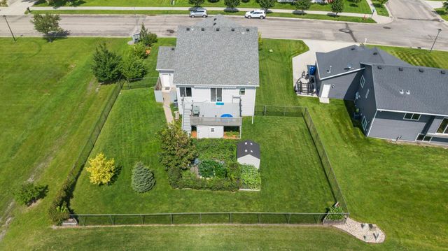 813 8th Avenue NE, Dilworth, MN 56529