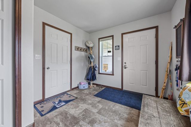 813 8th Avenue NE, Dilworth, MN 56529