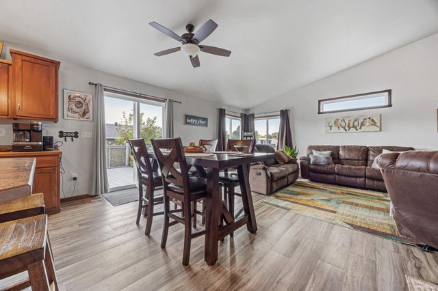 813 8th Avenue NE, Dilworth, MN 56529