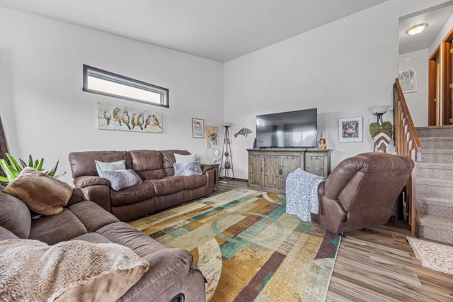 813 8th Avenue NE, Dilworth, MN 56529