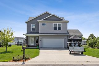 813 8th Avenue NE, Dilworth, MN 56529