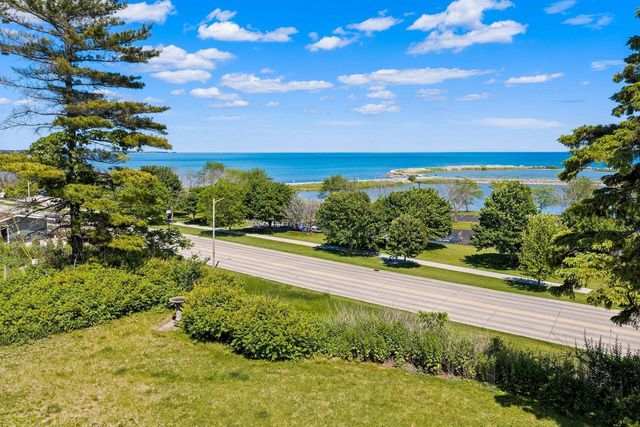 315 Park STREET, Manitowoc, WI 54220