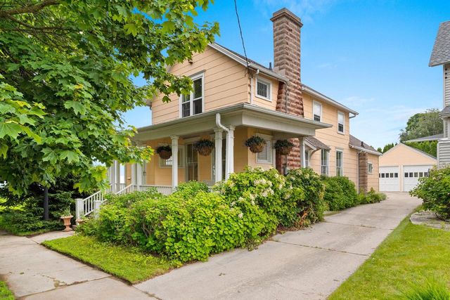 315 Park STREET, Manitowoc, WI 54220