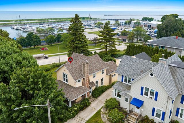 315 Park STREET, Manitowoc, WI 54220