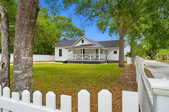 5602 N OLA AVENUE, Tampa, FL 33604