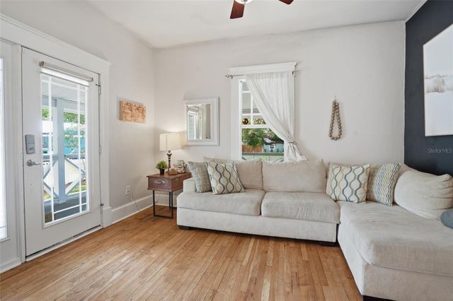 5602 N OLA AVENUE, Tampa, FL 33604
