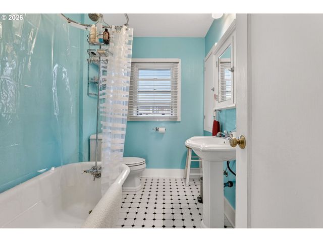 3606 Se 62ND Ave, Portland, OR 97206