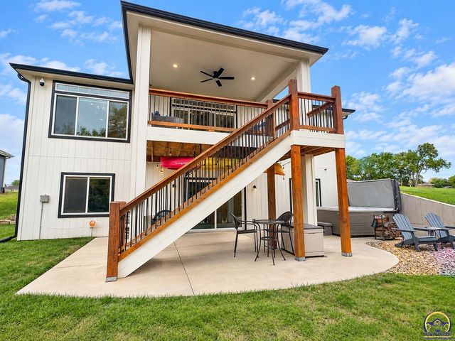 2510 SE Saturn DR, Topeka, KS 66605