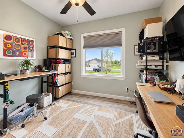 2510 SE Saturn DR, Topeka, KS 66605