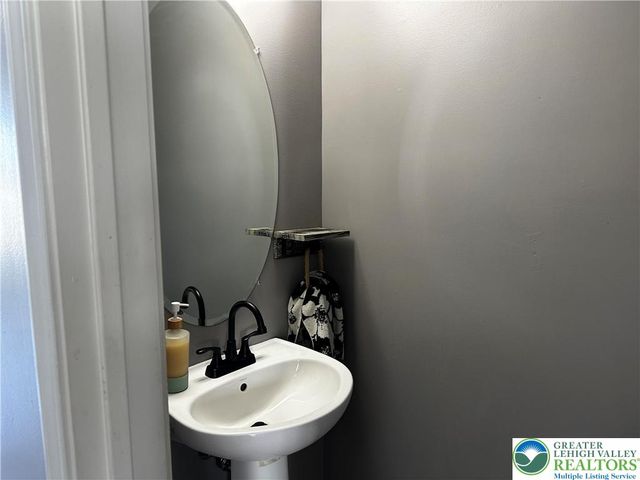 2325 South 2nd Street, Allentown City, PA 18103