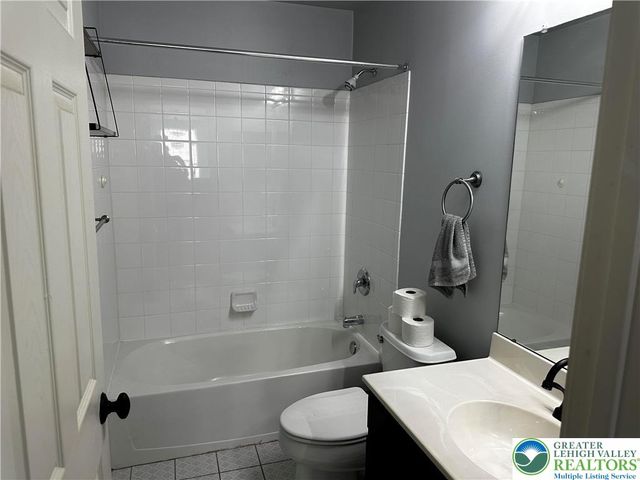 2325 South 2nd Street, Allentown City, PA 18103