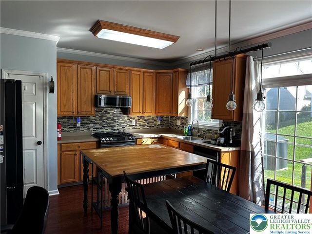 2325 South 2nd Street, Allentown City, PA 18103