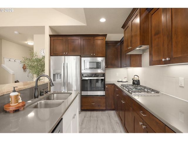 1411 Se 194TH Pl, Camas, WA 98607