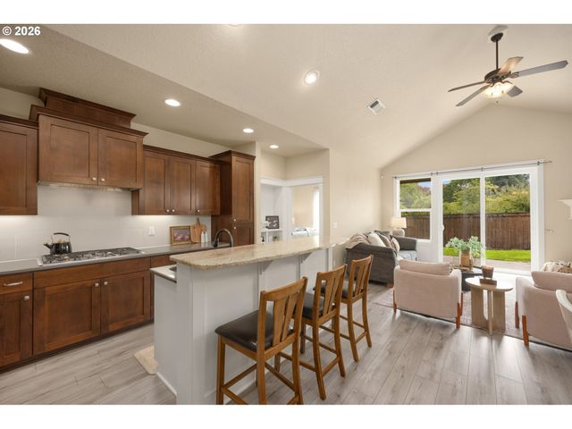 1411 Se 194TH Pl, Camas, WA 98607