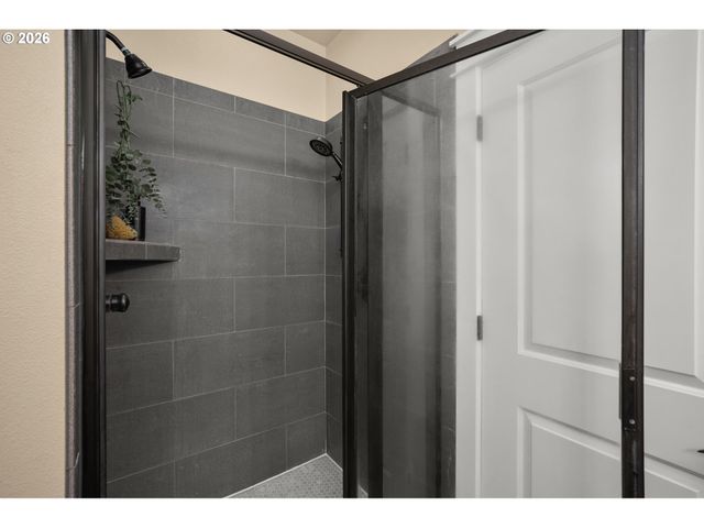 1411 Se 194TH Pl, Camas, WA 98607
