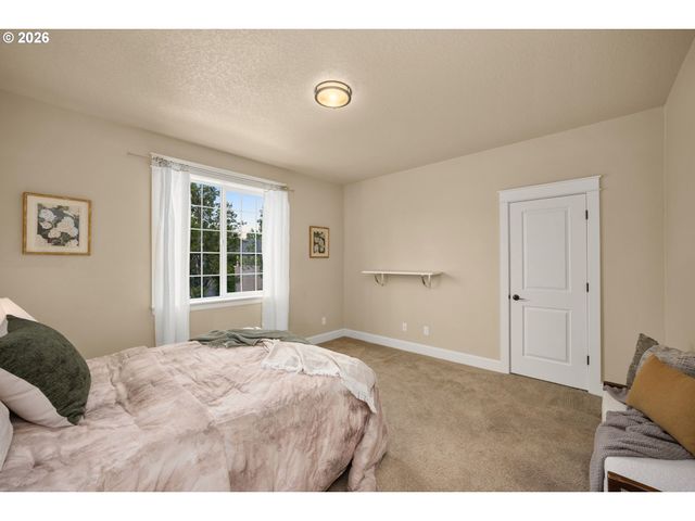 1411 Se 194TH Pl, Camas, WA 98607