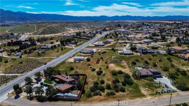 39833319 Plumas, Hesperia, CA 92345