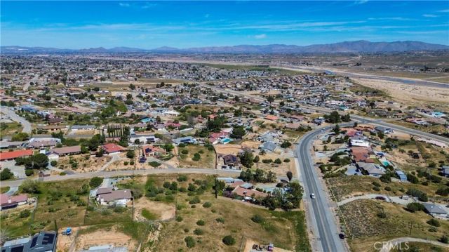 39833319 Plumas, Hesperia, CA 92345