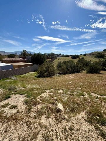39833319 Plumas, Hesperia, CA 92345