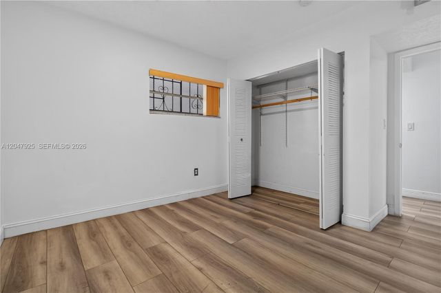 6070 W 18th Ave 209, Hialeah, FL 33012