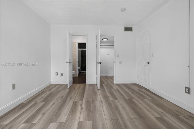 6070 W 18th Ave 209, Hialeah, FL 33012